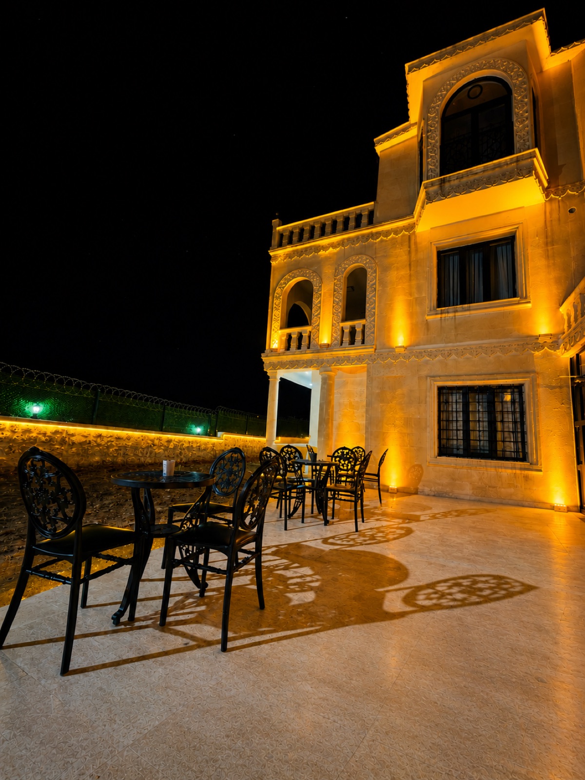 Manastır Manzaralı Taş Oda